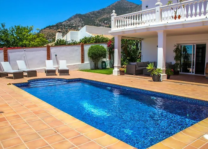 4 Bedroom Villa Mijas Pueblo With Pool & Bbq